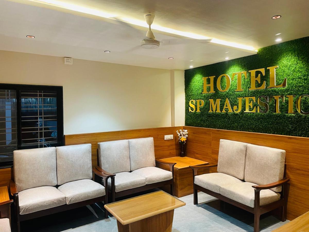 Hotel Sp Majestic 潘达尔普尔 外观 照片